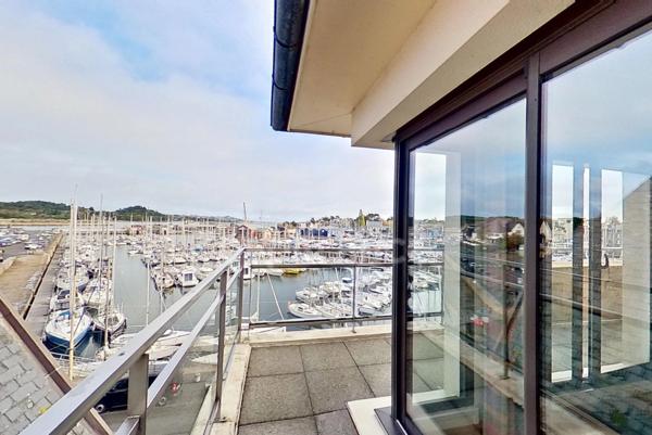 Duplex, en dernier étage sur le port de Paimpol