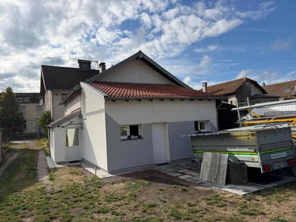 Maison de ville entièrement rénovée avec jardin
