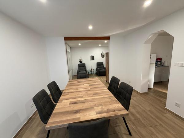 Maison de ville entièrement rénovée avec jardin