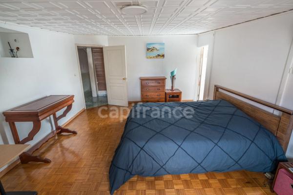 Rare à Saint André – Maison familiale + dépendance indépendante avec piscine