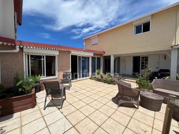 Rare à Saint André – Maison familiale + dépendance indépendante avec piscine