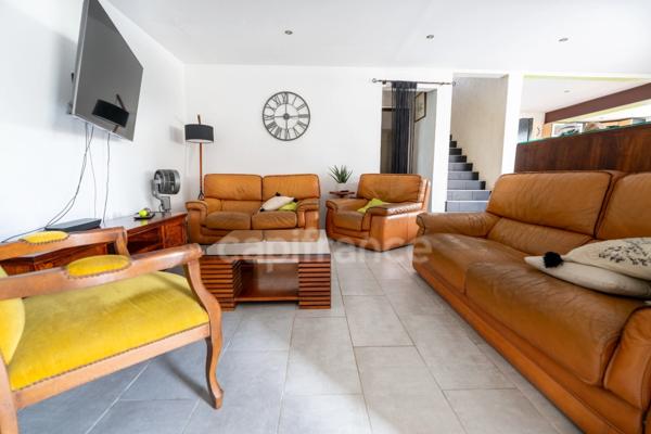 Rare à Saint André – Maison familiale + dépendance indépendante avec piscine