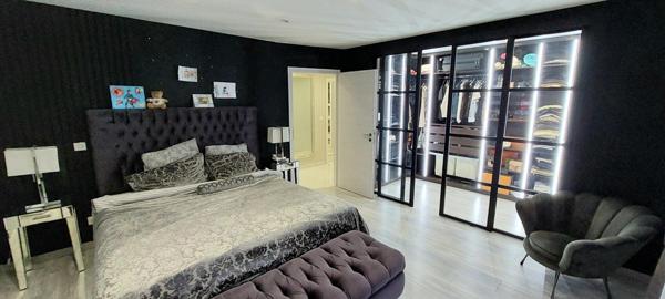 Magnifique maison 158m², 4 chambres, piscine, jardin