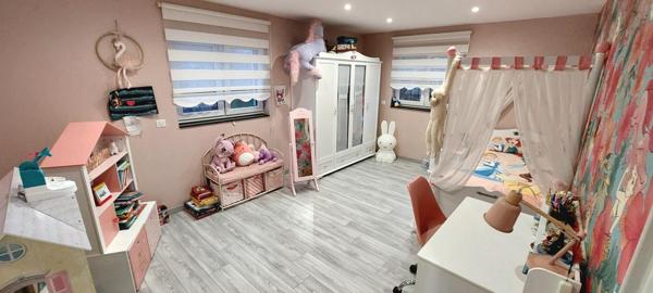 Magnifique maison 158m², 4 chambres, piscine, jardin