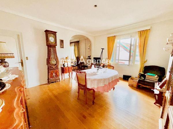 Maison à SENS, 89100 - 8 pièces 184m²