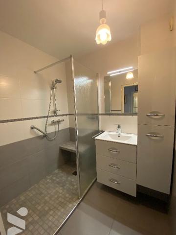CAEN VILLE QUARTIER SAINT PAUL CHEMIN VERT APPARTEMENT F4 LUMINEUX AVEC GARAGE