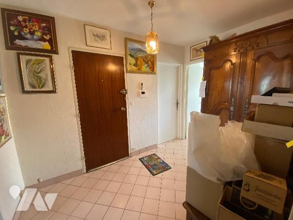 CAEN VILLE QUARTIER SAINT PAUL CHEMIN VERT APPARTEMENT F4 LUMINEUX AVEC GARAGE
