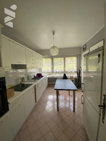 CAEN VILLE QUARTIER SAINT PAUL CHEMIN VERT APPARTEMENT F4 LUMINEUX AVEC GARAGE