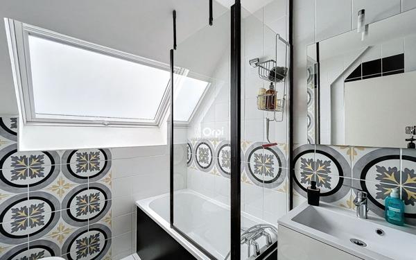 Maison à vendre    7 pièces •  Montluçon