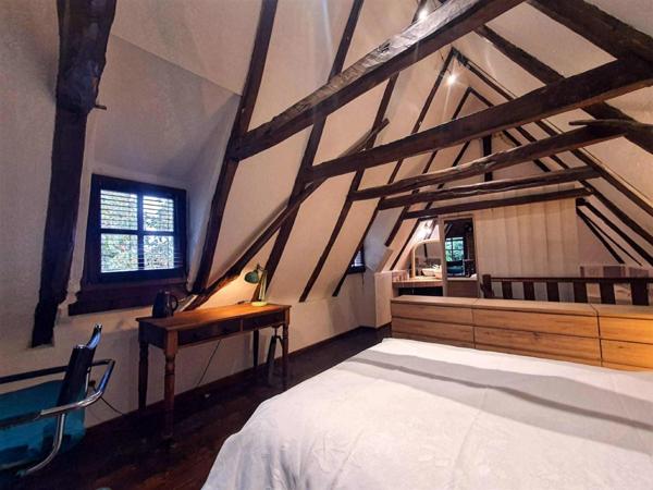 Petite propriété comprenant une petite maison principale et sa grangette restaurée BEAULIEU SUR DORDOGNE