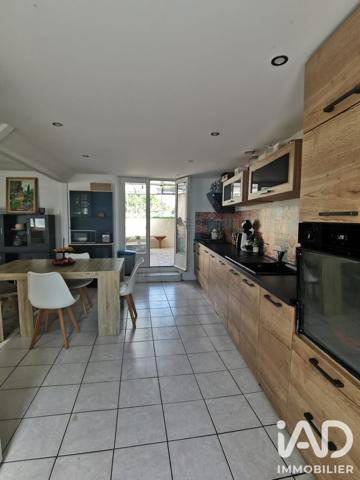 Maison à vendre 5 pièces 92 m² Oloron-Sainte-Marie