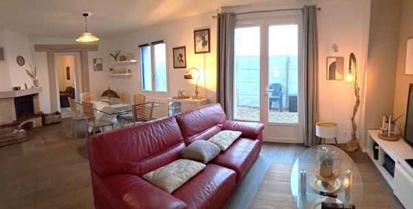 Maison à MONT-DOL, 35120 - 9 pièces 166m²
