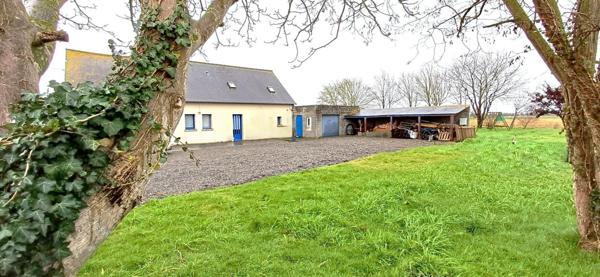 Maison à MONT-DOL, 35120 - 9 pièces 166m²