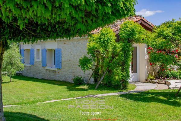 MEURSAC  ANCIENNE DISTILLERIE DES ANNEES 30, SA PROPRIETE + 6 GITES