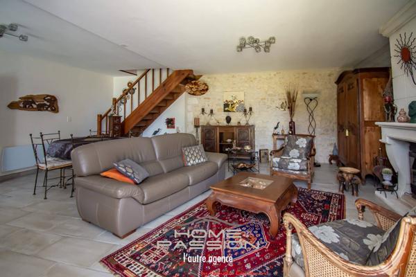 MEURSAC  ANCIENNE DISTILLERIE DES ANNEES 30, SA PROPRIETE + 6 GITES