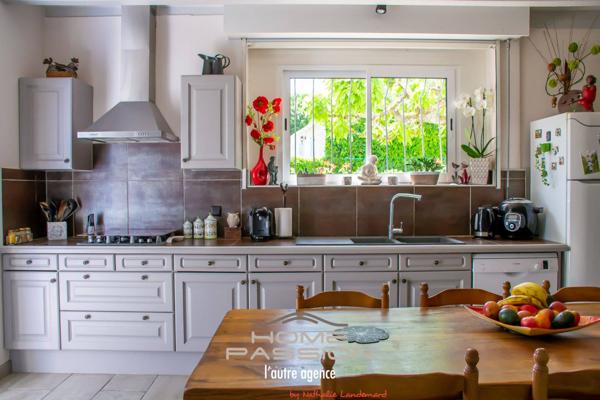 MEURSAC  ANCIENNE DISTILLERIE DES ANNEES 30, SA PROPRIETE + 6 GITES