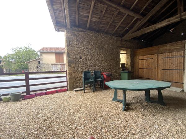 Maison
         16 pièces
        - 500 m² Exclusivité 346 000 € *