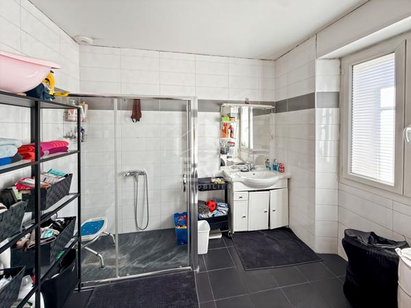 BATIMENT HISTORIQUE ENTRE L'ESTAQUE ET LE VIEUX-PORT