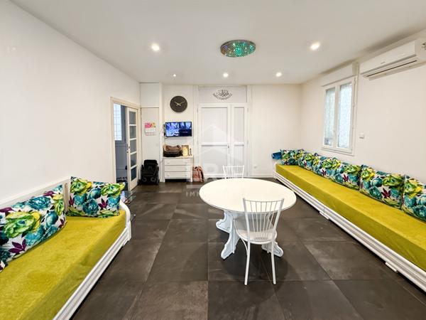 BATIMENT HISTORIQUE ENTRE L'ESTAQUE ET LE VIEUX-PORT