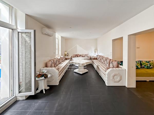 BATIMENT HISTORIQUE ENTRE L'ESTAQUE ET LE VIEUX-PORT