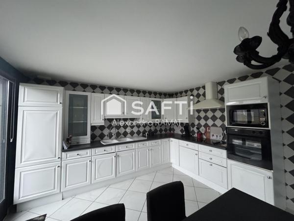 Plain-pied 91m² sur 1184m² : calme et potentiel !