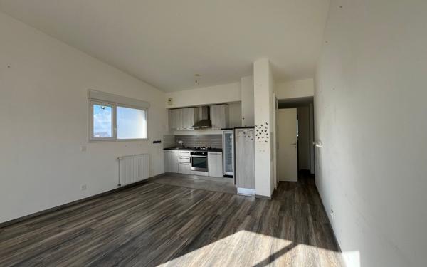 Appartement à vendre    3 pièces • 59,99 m2 Carhaix-Plouguer
