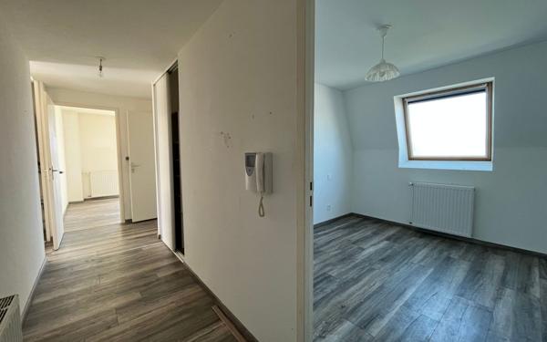 Appartement à vendre    3 pièces • 59,99 m2 Carhaix-Plouguer