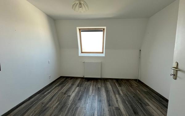 Appartement à vendre    3 pièces • 59,99 m2 Carhaix-Plouguer