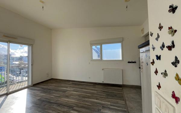 Appartement à vendre    3 pièces • 59,99 m2 Carhaix-Plouguer
