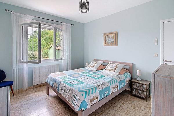 A VENDRE en EXCLUSIVITE ! Maison en pierres 6 pièces 231 m² avec piscine à Trans en Provence