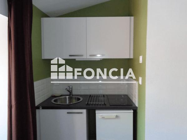 Location Studio meublé 13.7 m² - 8 RUE GAMBETTA Poitiers 86000