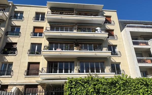 Appartement à vendre    3 pièces • 76,26 m2 Vincennes