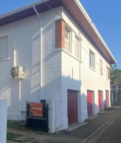 Lot de trois appartements loués