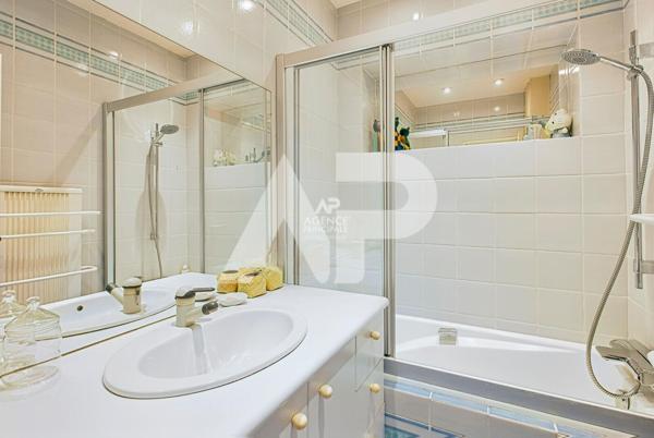 VIROFLAY limite CHAVILLE, Parc Fourchon - Au calme d'une impasse maison de 6 pièces. €1 190 000 ** - Référence 703-CV