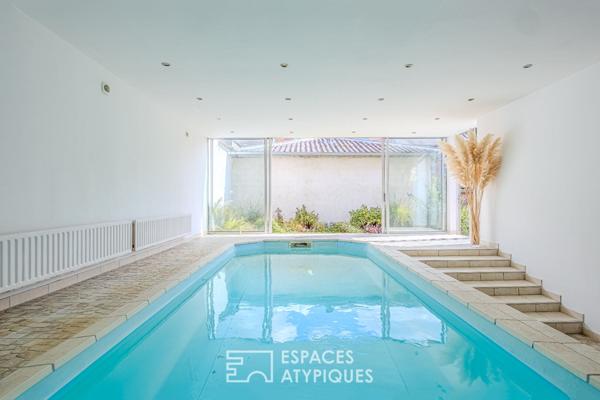 Maison familiale en coeur de ville avec piscine, terrasse, jardin et garage à Albert