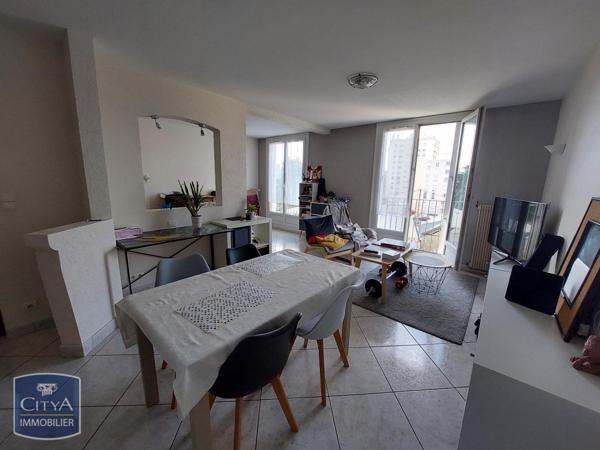 Appartement à louer 3 pièces 64.4m²