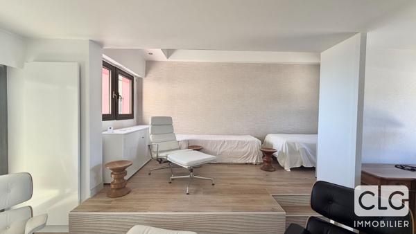 Appartement rénové avec vue mer
