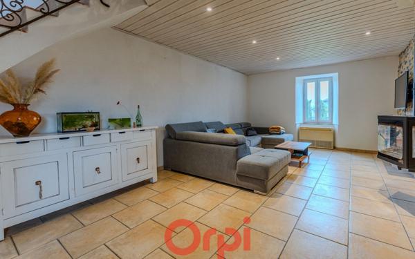 Maison à vendre    5 pièces •  Alba-la-Romaine