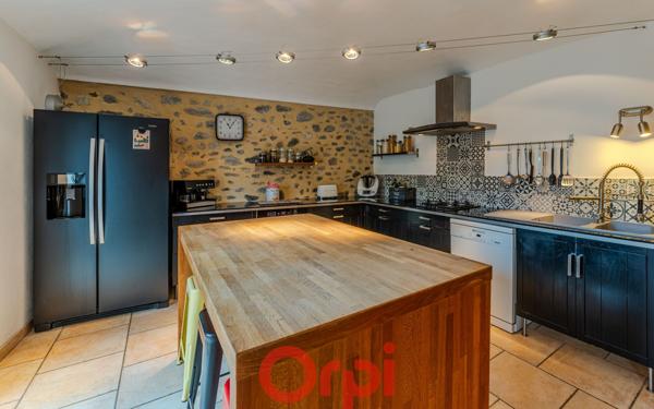 Maison à vendre    5 pièces •  Alba-la-Romaine