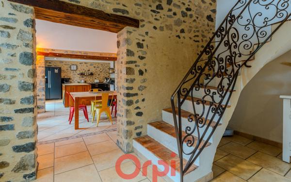 Maison à vendre    5 pièces •  Alba-la-Romaine