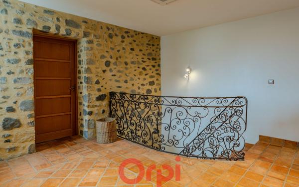 Maison à vendre    5 pièces •  Alba-la-Romaine