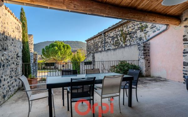 Maison à vendre    5 pièces •  Alba-la-Romaine