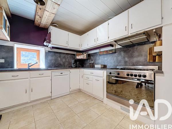 Maison à vendre 6 pièces 170 m² Taninges