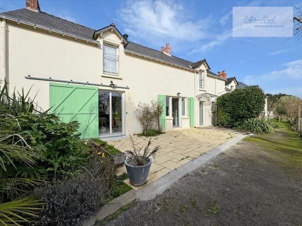 MAISON FAMILIALE divisée en 2 habitations  260 m² .Terrain 2 700 m² .Guérande