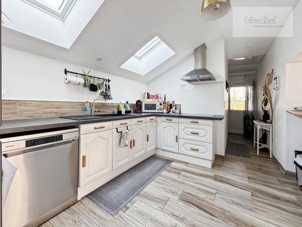 MAISON FAMILIALE divisée en 2 habitations  260 m² .Terrain 2 700 m² .Guérande