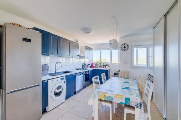 A vendre -Appartement T4 80m2 - Les Olives