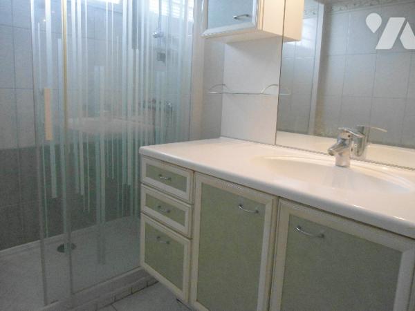 maison 91,30 m² cuis SAM SDE WC 2 chbres garage atelier cuis. pelouse. fioul.