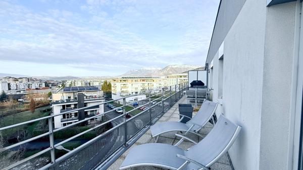 Appartement 4 chambres à vendre à Annecy - Dernier étage avec garages et terrasses