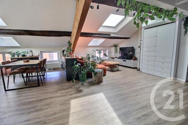 Appartement F1 Bis à vendre  2 pièces - 54,57 m2 MONTLUEL - 01