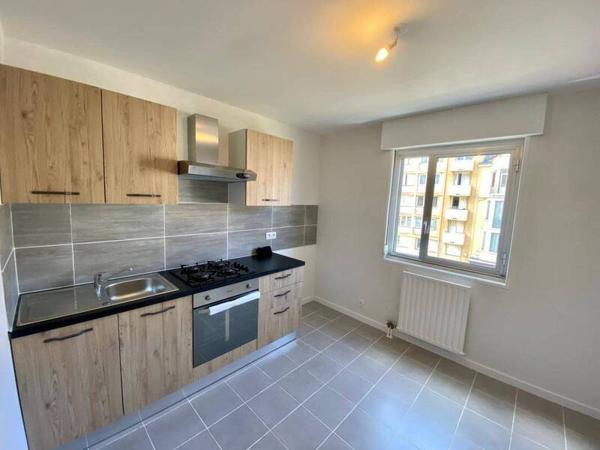 Appartement 3 pièces                                        - 42000 Saint-Étienne Réf : 12554